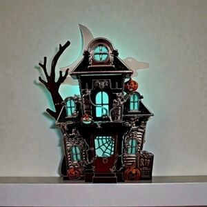 Bath and Body Works Haunted House Wallflower Plug - Halloween Nightlight